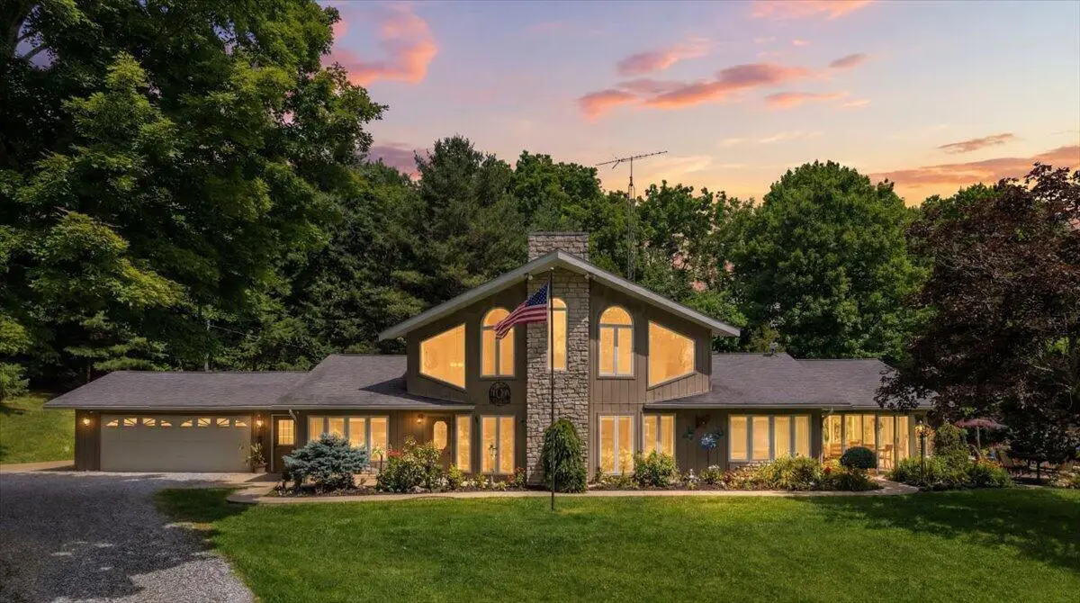23479 Thompson Road, Howard, OH 43028 - #1