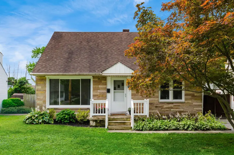 1089 E Dunedin Road, Columbus, OH 43224 - #2