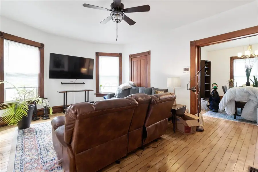 536 E Sycamore Street, Columbus, OH 43206 - #3