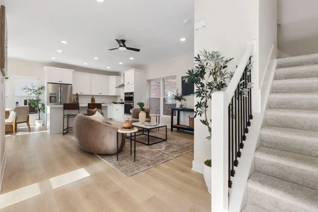 520 W 1st Avenue, Columbus, OH 43201 - #1