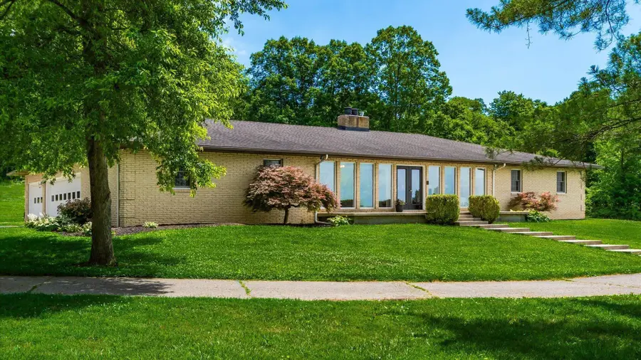 255 Briarwood Drive, Newark, OH 43055 - #2