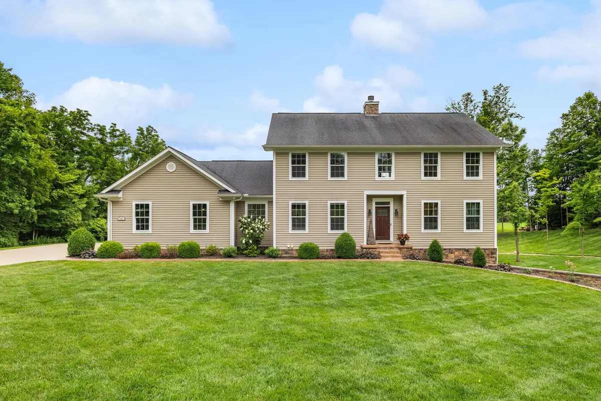 9596 Woodridge Circle, Fredericktown, OH 43019 - #1