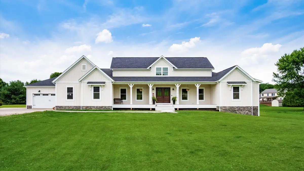372 Hainsview Drive, Newark, OH 43055 - #1