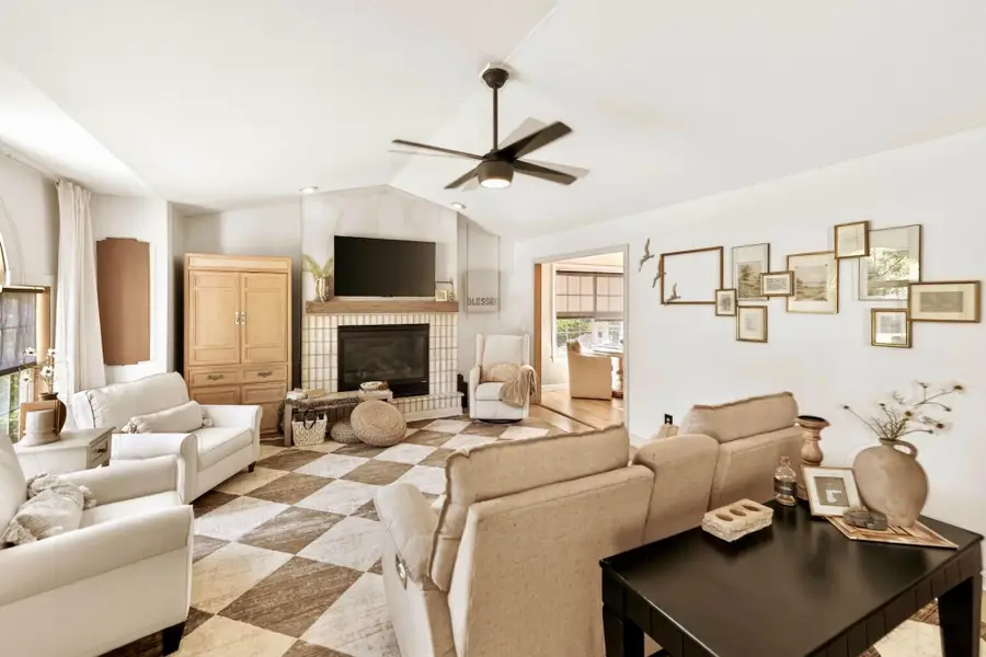 77 Grandway Court, Howard, OH 43028 - #2