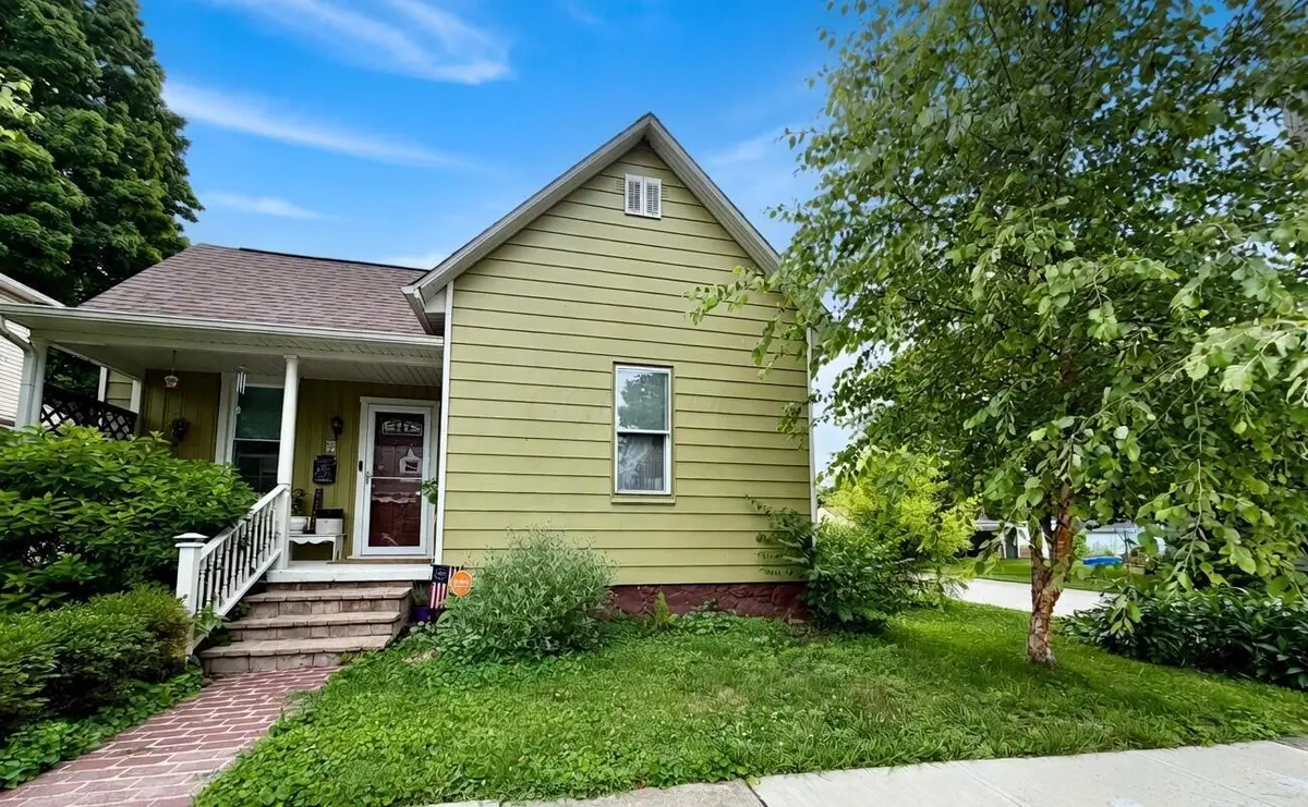 53 N Hampton Street, West Jefferson, OH 43162 - #1