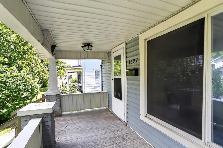1627 Manchester Avenue, Columbus, OH 43211 - #3