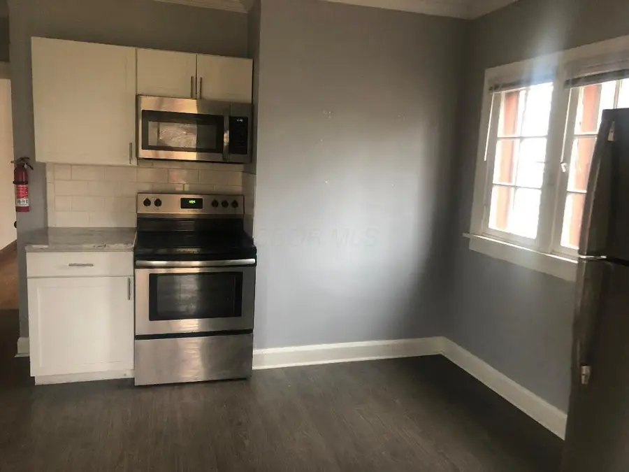 108-110 W Lakeview Avenue, Columbus, OH 43202 - #3