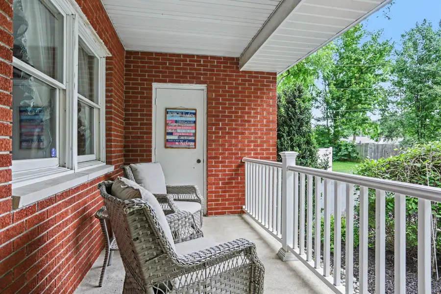 190 E Walnut Street, Westerville, OH 43081 - #3