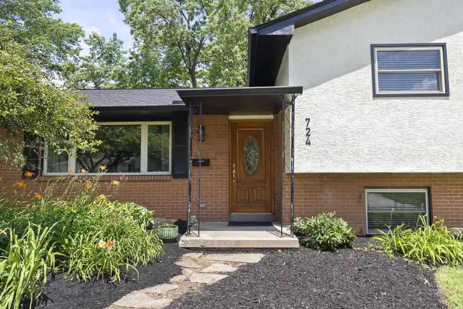 724 Chaffin Ridge, Columbus, OH 43214 - #3