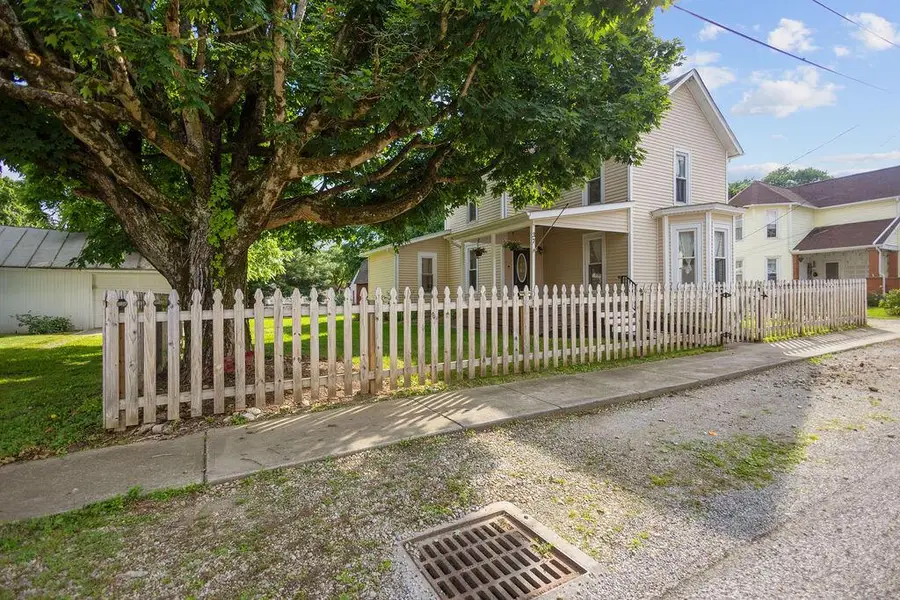 37 College Street, Alexandria, OH 43001 - #3
