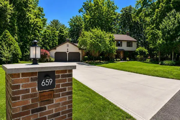 659 Boxford Lane, Columbus, OH 43213