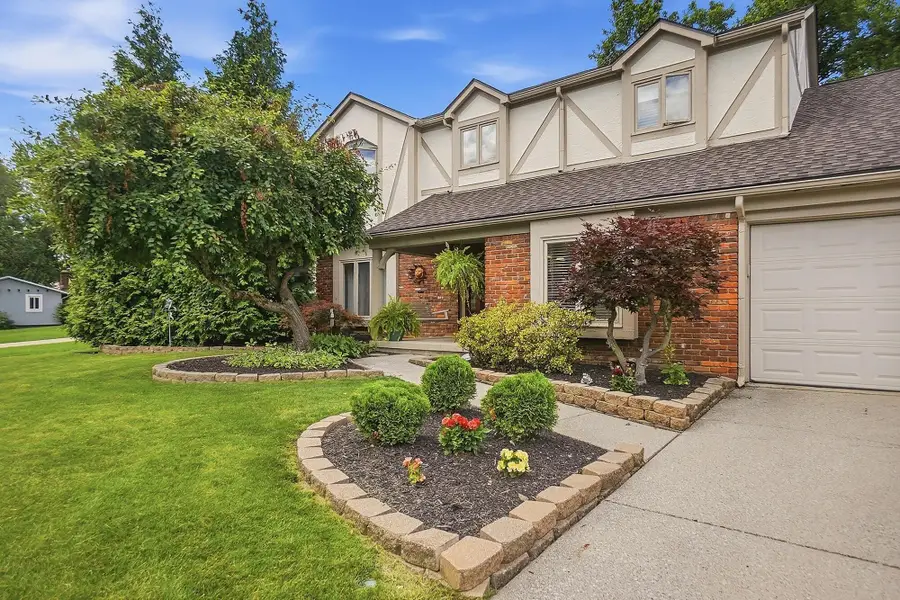5493 Glasgow Place, Columbus, OH 43235 - #2