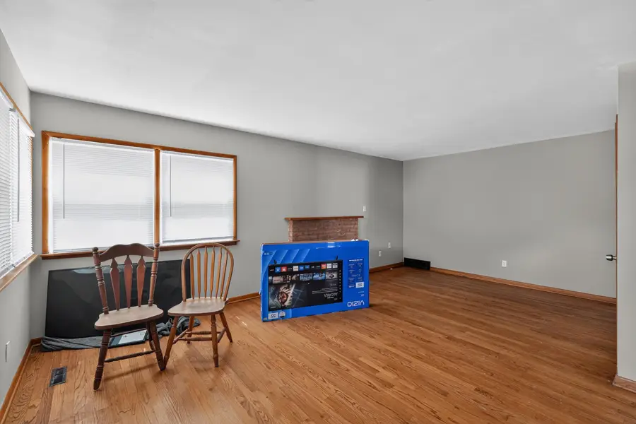 5216 Bagley Road, Columbus, OH 43232 - #3