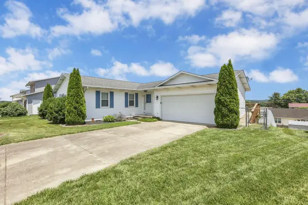 1026 Elizabeth Avenue, Logan, OH 43138
