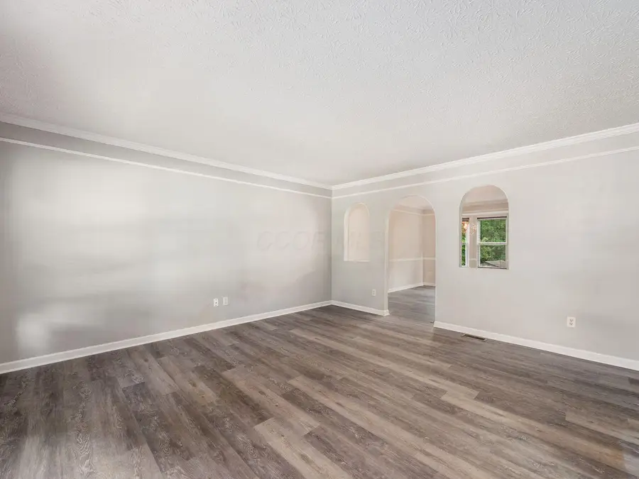 124 Long Hollow Drive, Pataskala, OH 43062 - #3