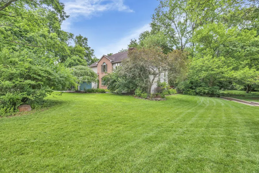 200 Hazelton Etna Road Sw, Pataskala, OH 43062 - #3