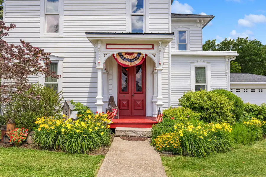 194 S Hartford Avenue, Centerburg, OH 43011 - #2