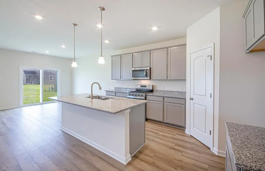 250 Dowler Drive, South Bloomfield, OH 43103 - #2