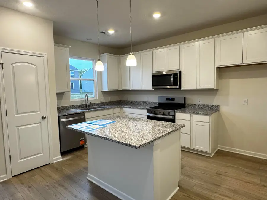 333 Honeysuckle Street, South Bloomfield, OH 43103 - #2
