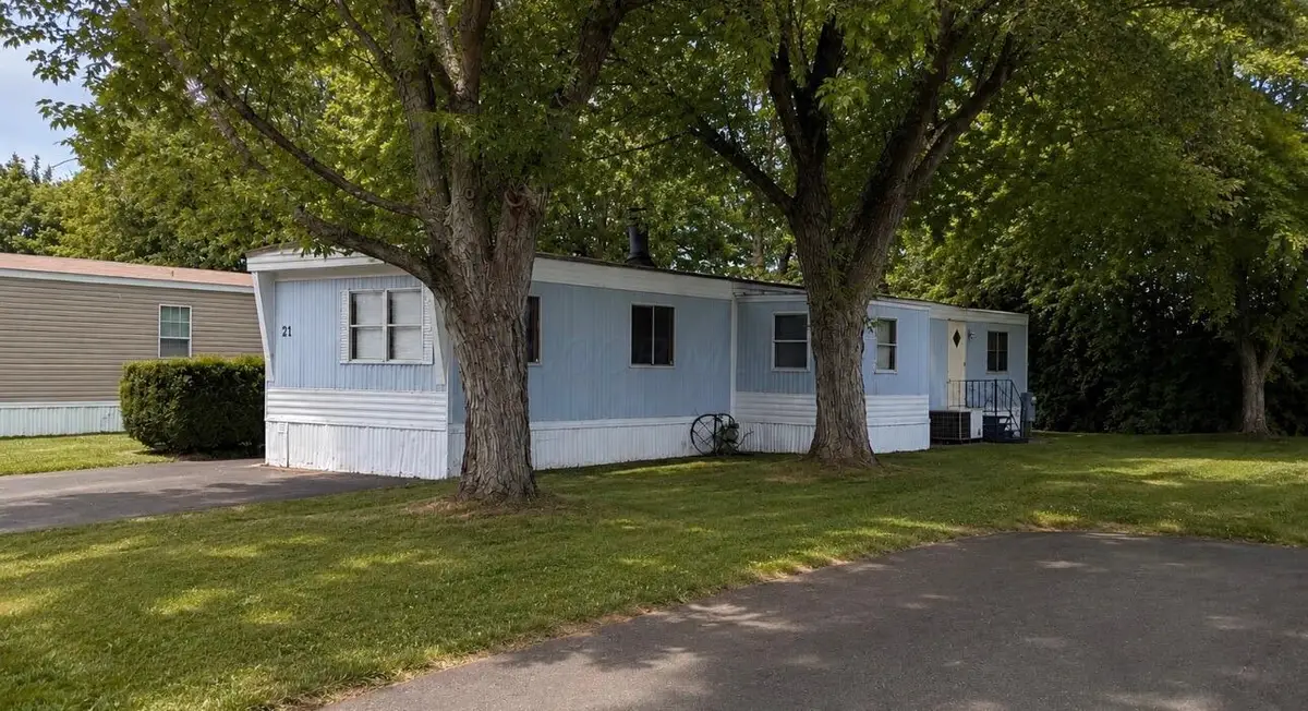 23 Skyline Drive, Ashville, OH 43103 - #1