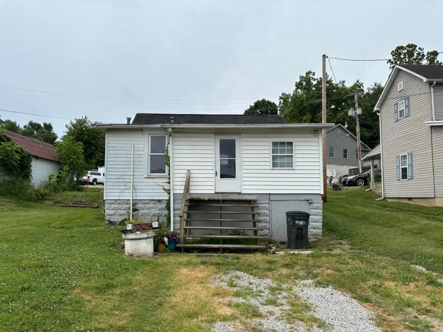 1368 Charles Street, Logan, OH 43138 - #2