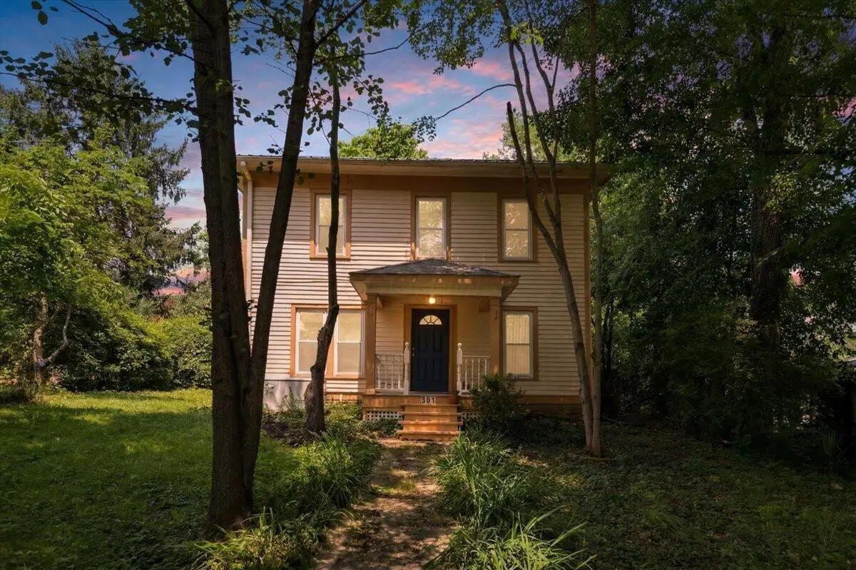 301 E Wiggin Street, Gambier, OH 43022 - #1