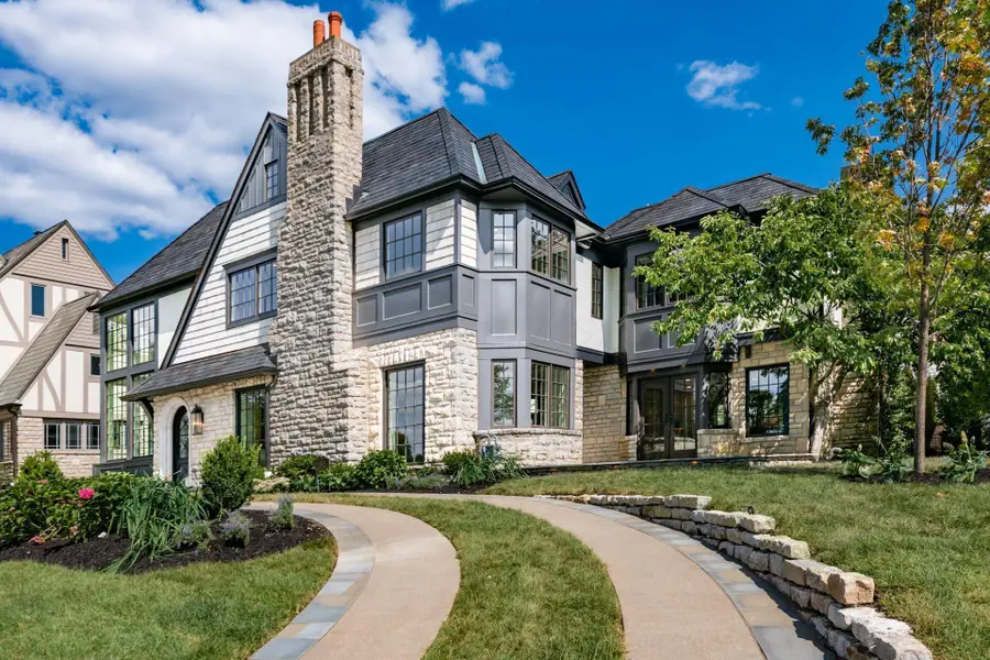 2252 Club Road, Upper Arlington, OH 43221 - #3