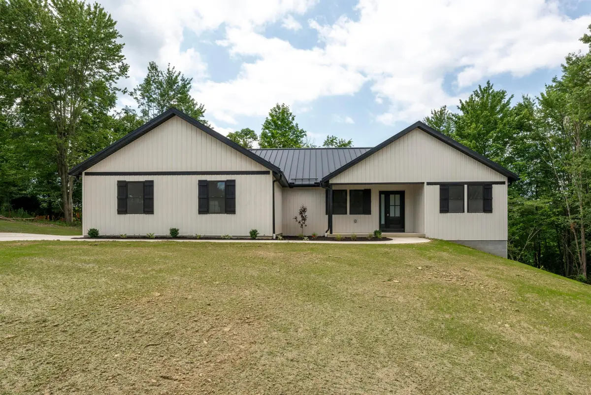 931 Country Club Drive, Howard, OH 43028 - #1