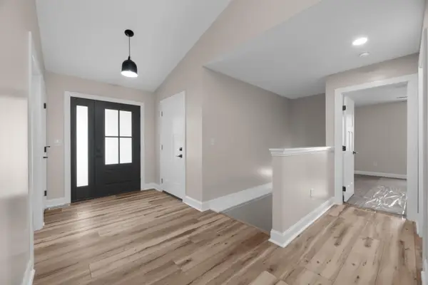 419 Valleyridge Drive, Howard, OH 43028
