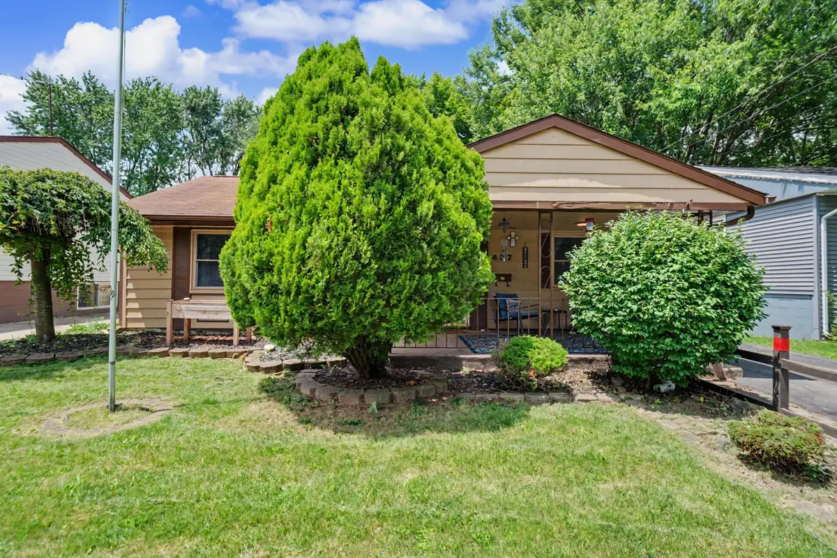 627 West Lawn Drive, Marion, OH 43302 - #1