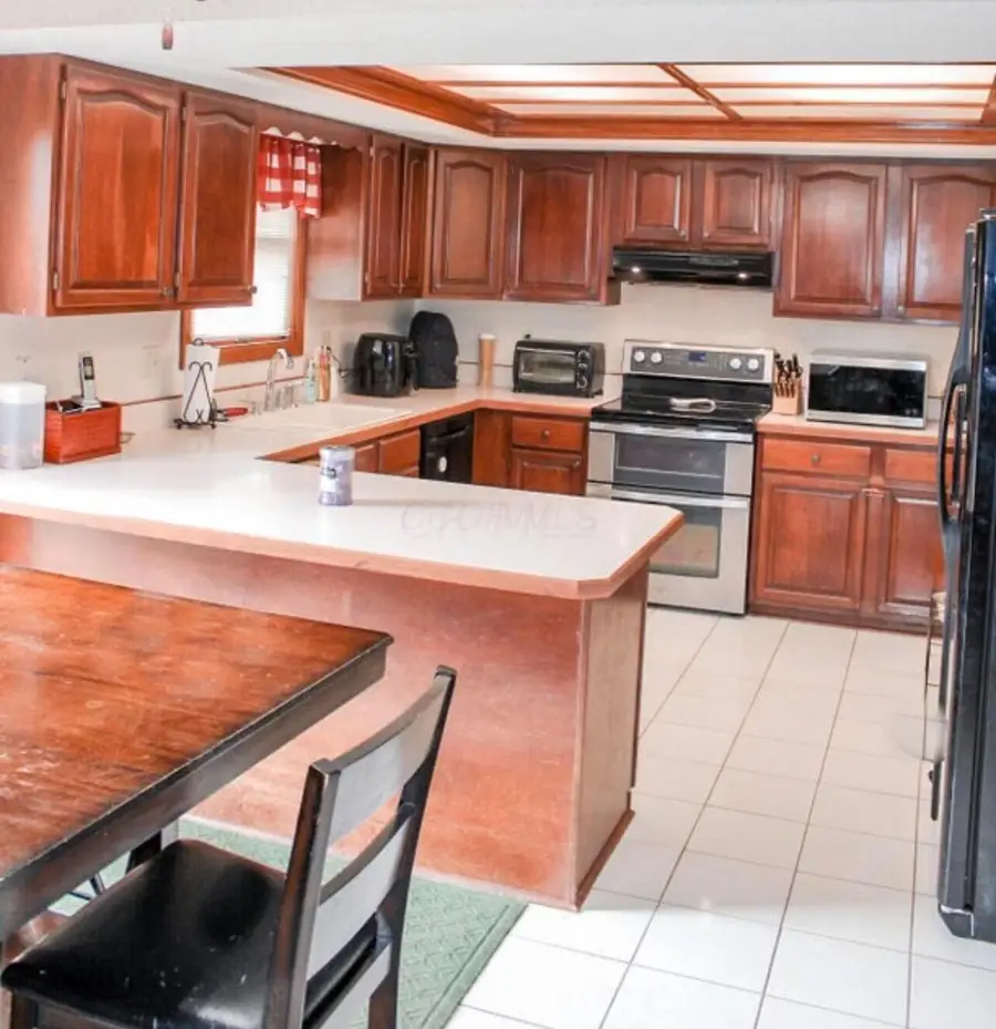 481 Cambridge Lane, Lancaster, OH 43130 - #3