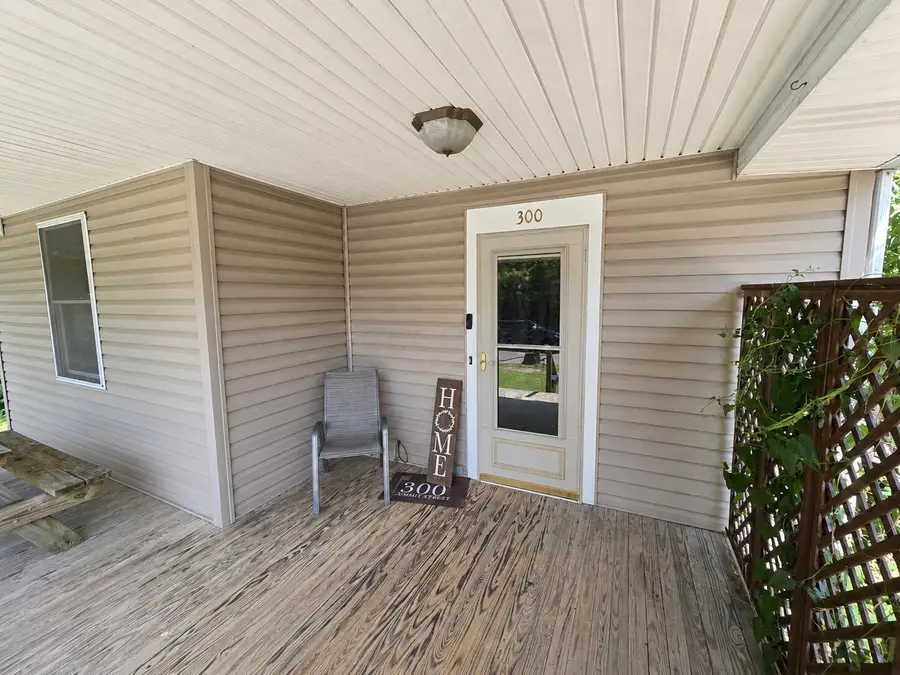 300 Summit Street, Marion, OH 43302 - #3