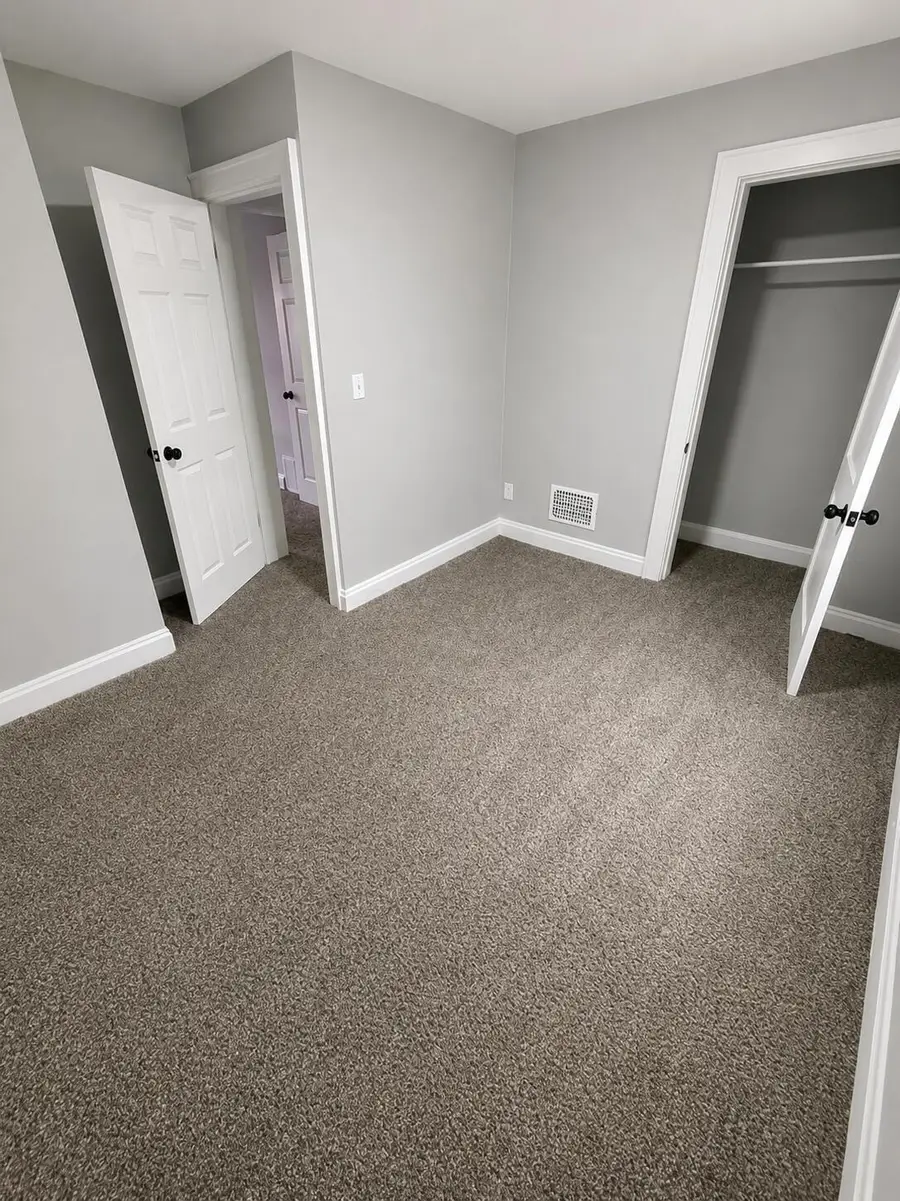 930 E 15th, Columbus, OH 43211 - #3