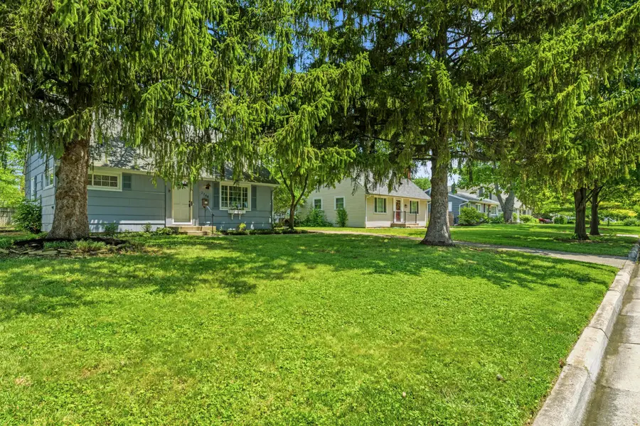 2246 Shrewsbury Road, Upper Arlington, OH 43221 - #2