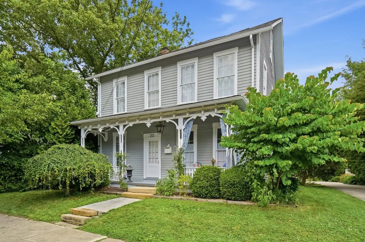 312 E College Street, Granville, OH 43023 - #1