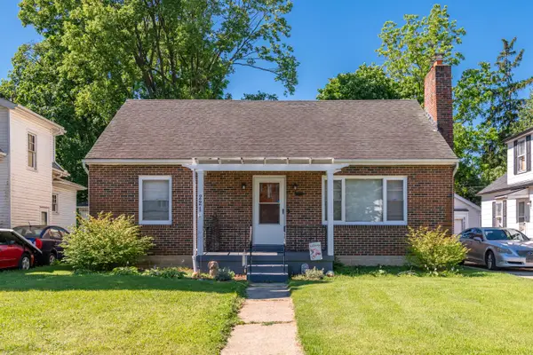 221 W Parkwood Avenue, Springfield, OH 45506