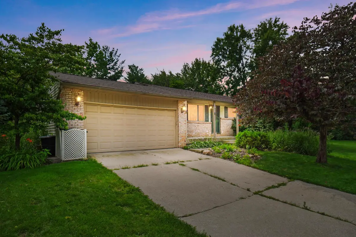 4667 Wendler Boulevard, Columbus, OH 43230 - #1