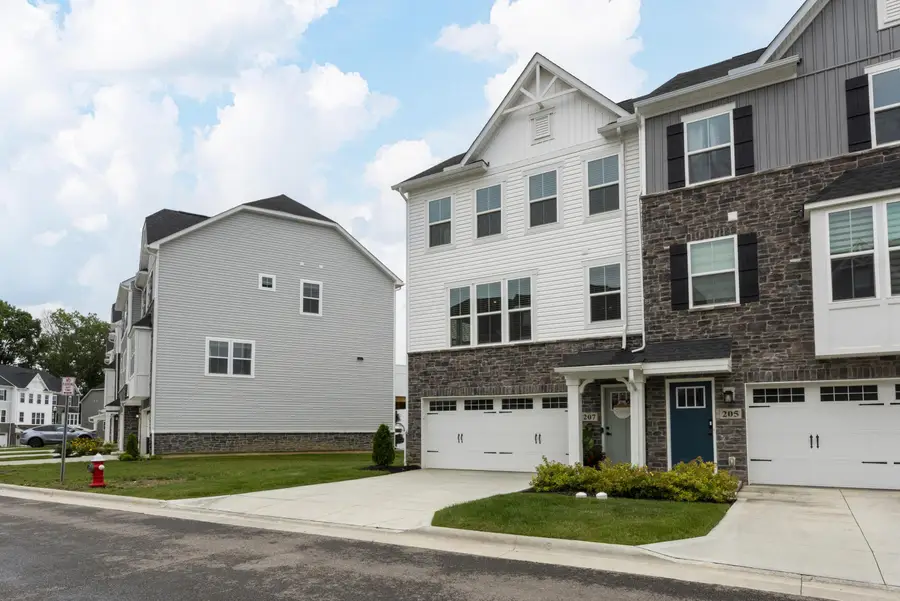 207 Via Veneto, Delaware, OH 43015 - #3