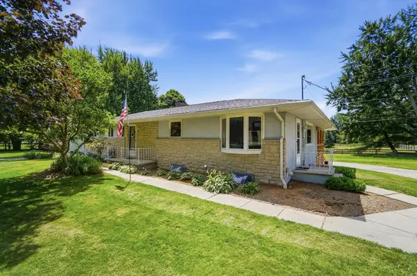 2262 Lewis Center Road, Lewis Center, OH 43035