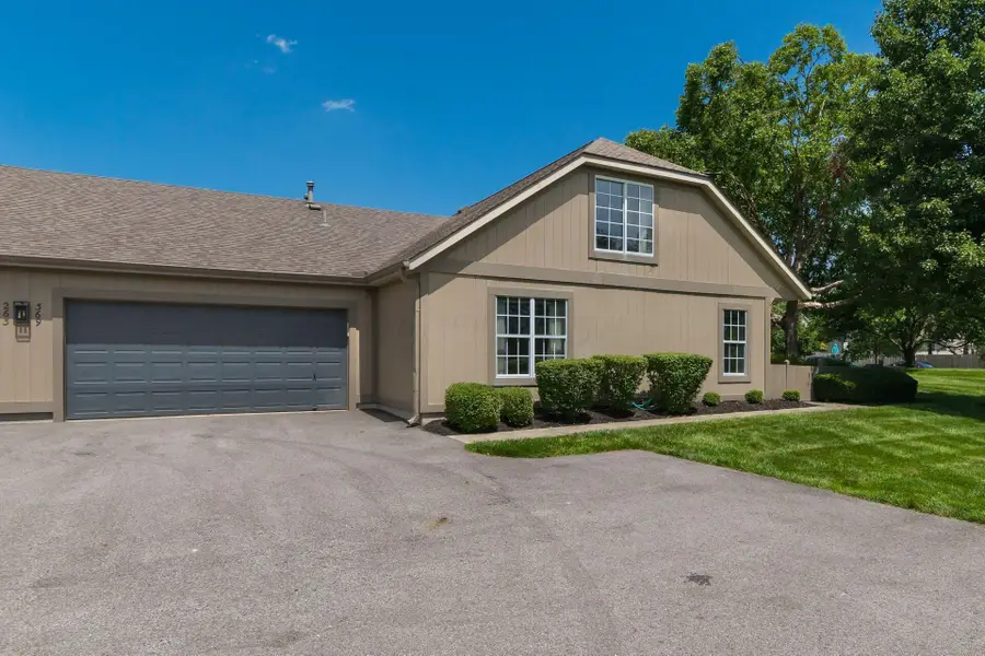 369 Windemere Circle, Westerville, OH 43082 - #2