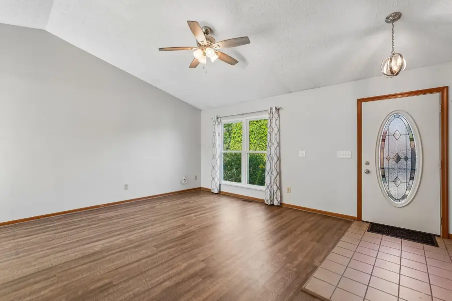 1340 Tenagra Way, Columbus, OH 43228 - #3