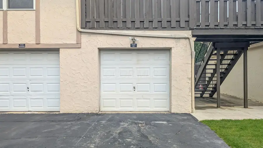 2498 Nassau Drive, Columbus, OH 43232 - #3