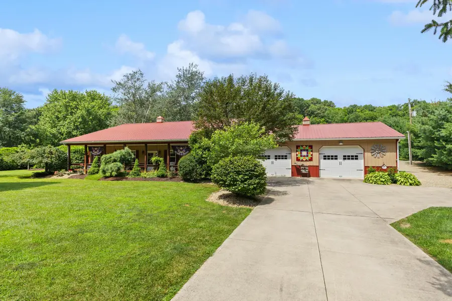25437 Moccasin Road, Laurelville, OH 43135 - #2
