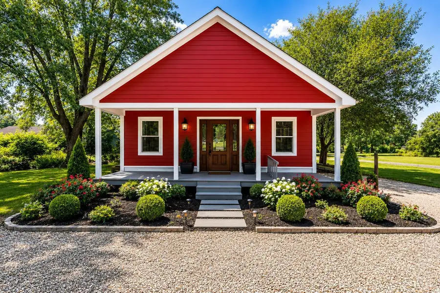 107 E 2nd Avenue, Hebron, OH 43025 - #2