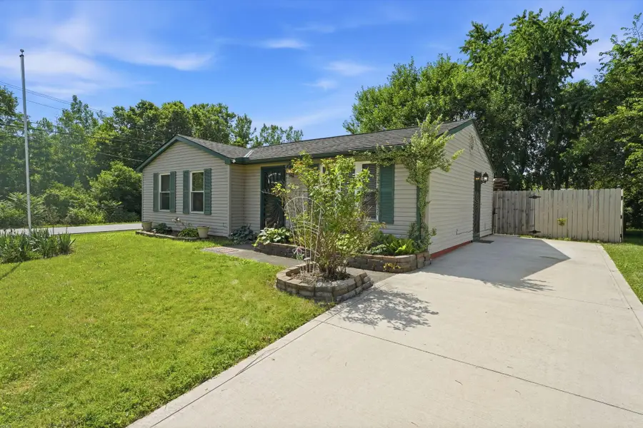 1565 Rock Creek Drive, Grove City, OH 43123 - #2