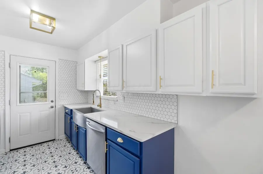 796 Drummond Court, Columbus, OH 43214 - #3