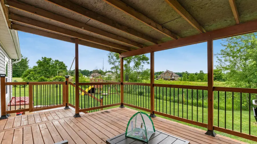 70 Liberty Avenue Se, Jacksontown, OH 43030 - #3