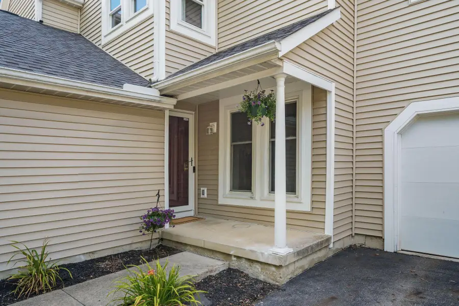 3872 Oakbridge Lane, Dublin, OH 43016 - #2