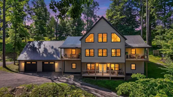 670 Natchez Lane, Sugar Grove, OH 43155
