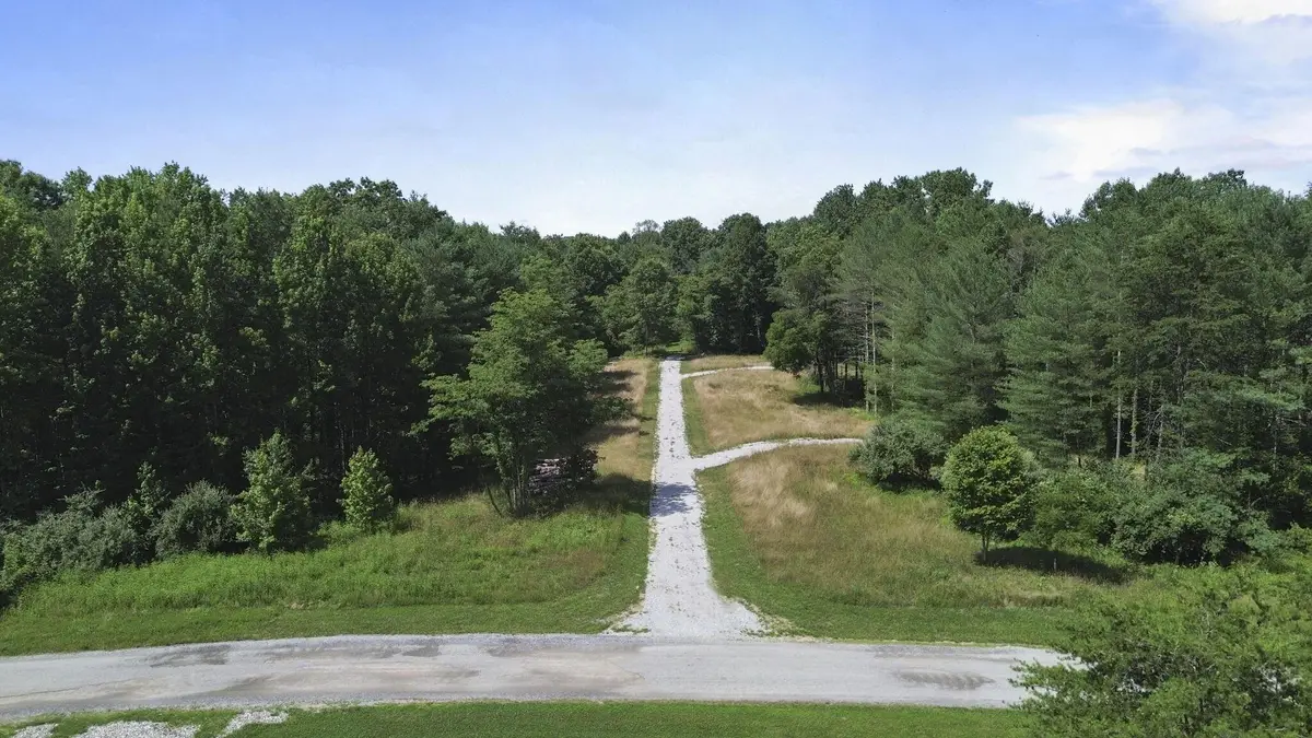 21079 Sterling Road, Logan, OH 43138 - #1